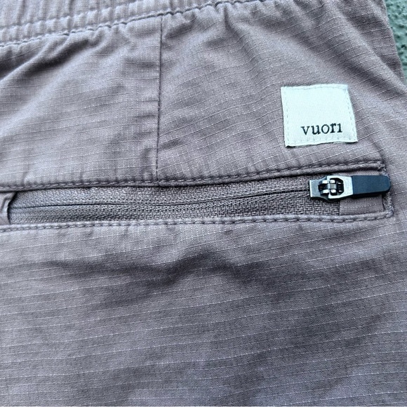 Vuori Ripstop Pants | Wide Leg | Organic Cotton Beige Mauve | Size Small - Picture 6 of 8